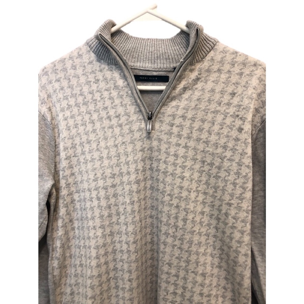 Perry Ellis Sweater - Picture 2 of 6
